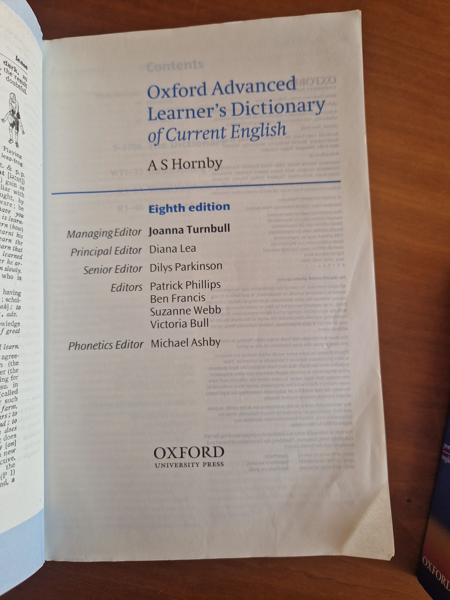 "Oxfor Advanced Learner's Dictionary, New 8 TH Edition", de A S Hornby