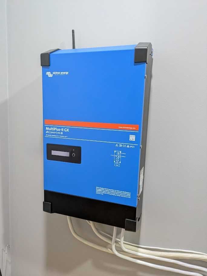 Victron Energy MultiPlus-II GX 48/5000/70-50 [гібридний інвертор]