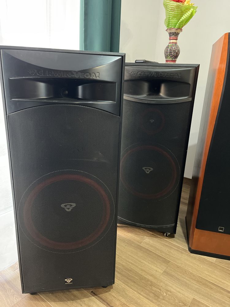 Kolumny podogowe cerwin vega xls15 i cls15