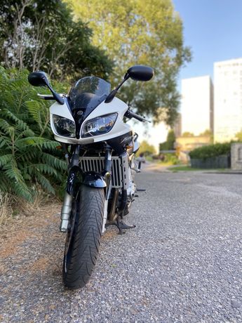 Motocykl Yamaha Fazer 1000