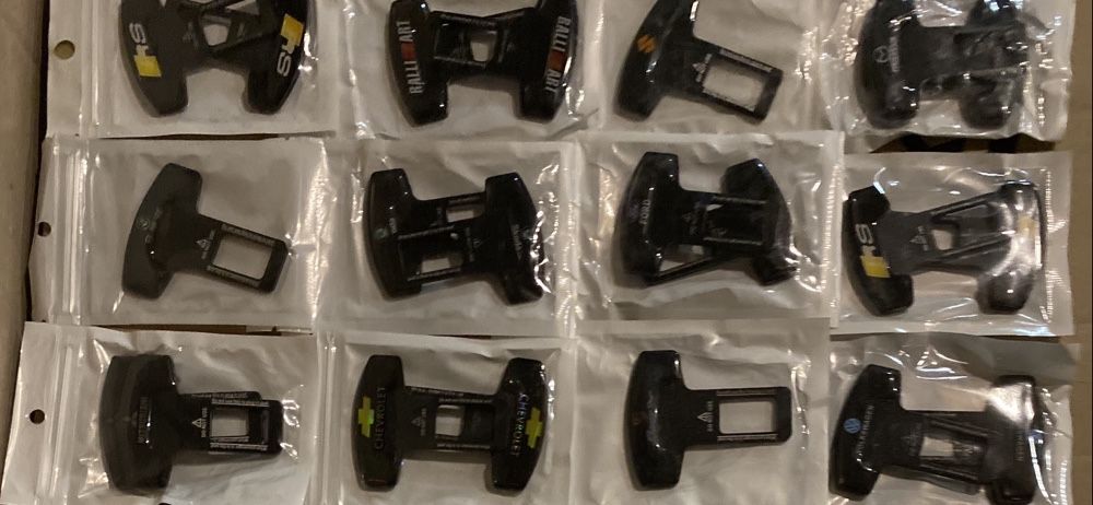 Заглушки в ремни, защелка ремня, заглушка ремня