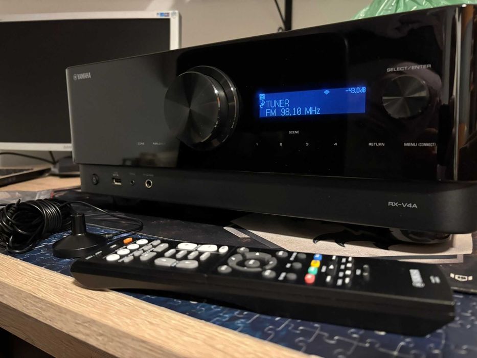Amplituner kina domowego Yamaha RX-V4A