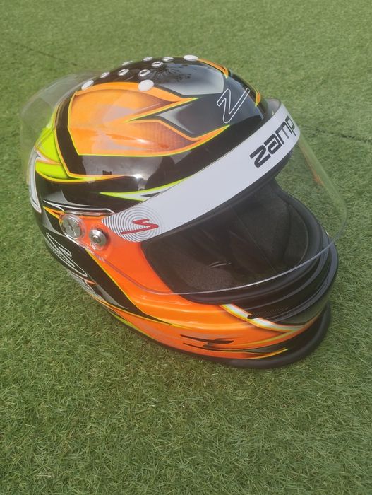 Capacete  zamp RZ 42 tamanho 56