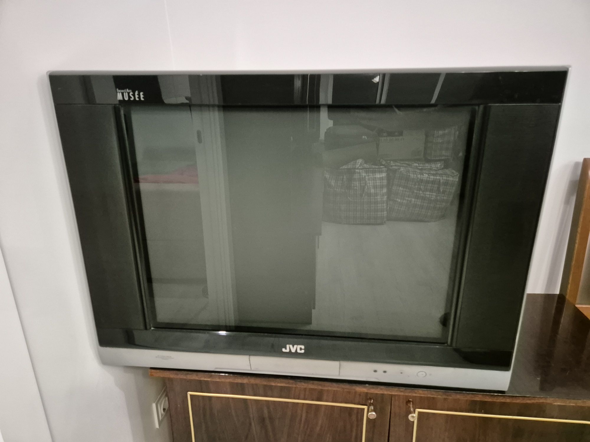 Телевізор JVC AV-2985ME + Romsat T8008HD