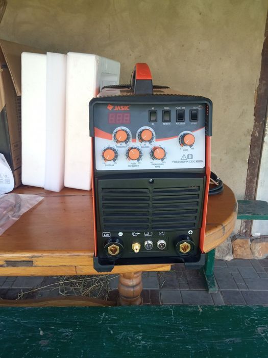 Продам аргонну зварювальну сварку