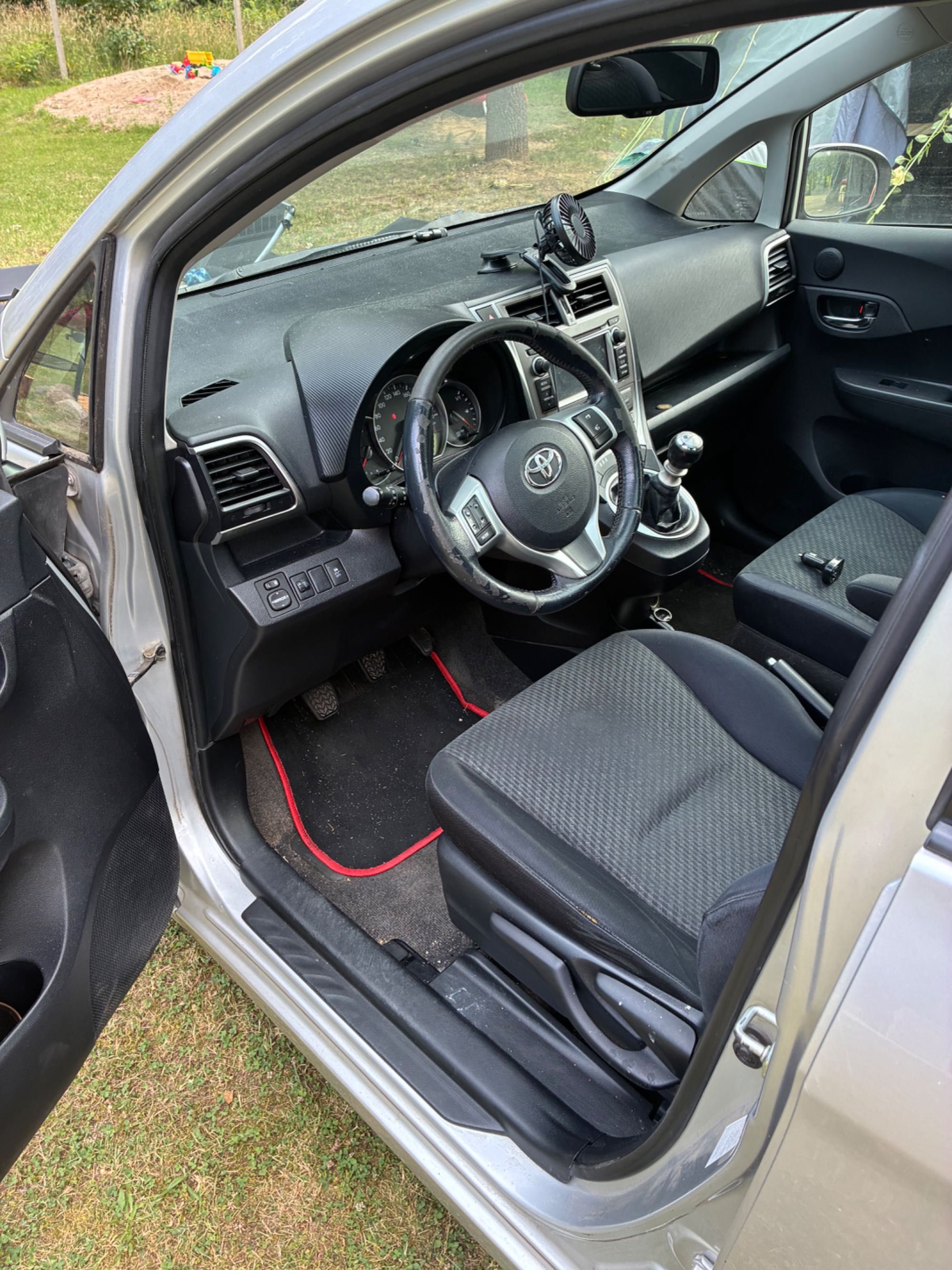 Toyota Verso S 2011