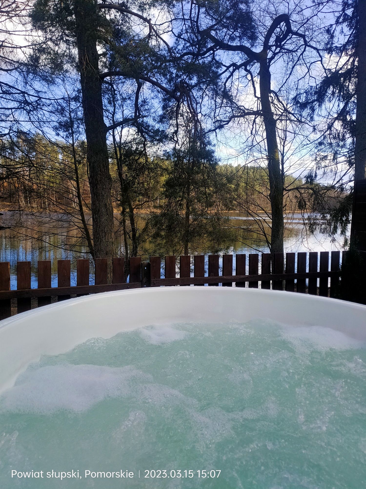 Domek nad jeziorem Korzybie sauna balia jacuzzi