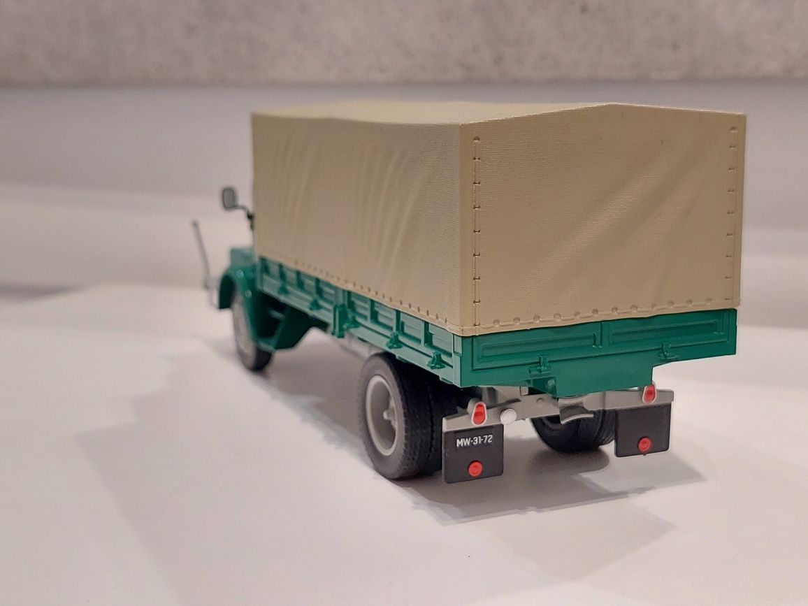 IFA H6 Kultowe ciężarówki z epoki PRL-u model 1:43