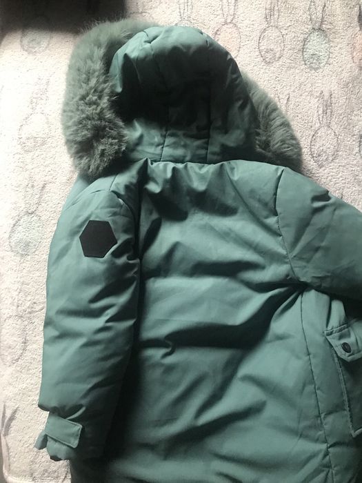 Зимовий пуховик