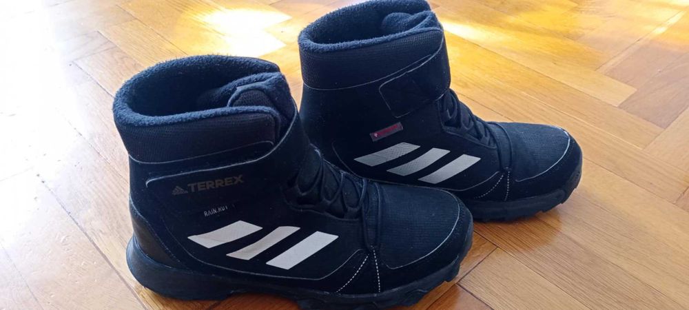 Adidas 38 śniegowce czarne buty zimowe trapery terrex snow
