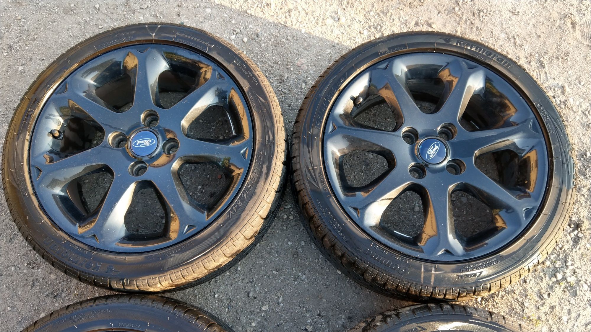 Koła R16 Ford Fiesta 195/45R16