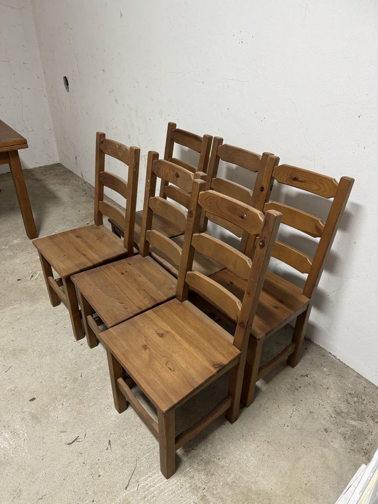 Mesa com 6 cadeiras