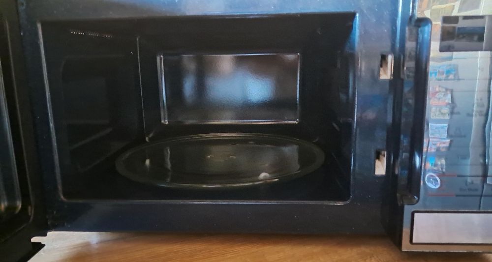 Kuchenka mikrofalowa Samsung ME83M