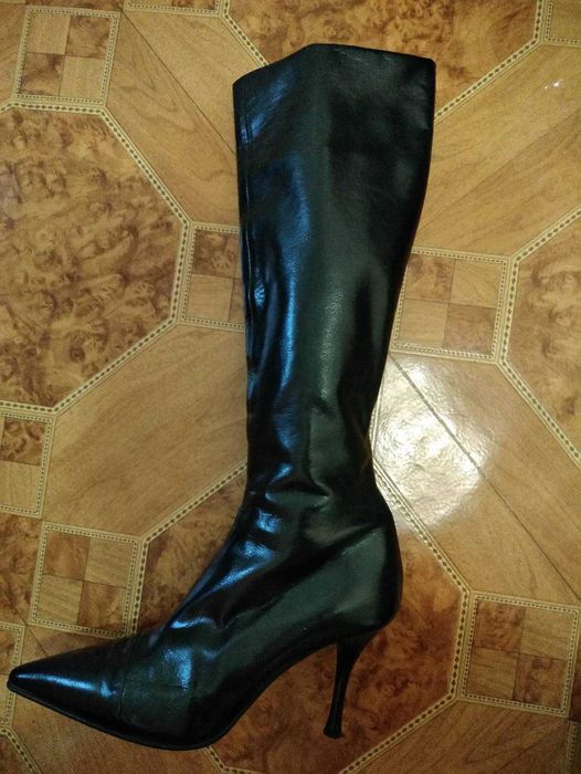 Жен сапоги чулок чер пр Италия ,LORIBLU, раз 37 в  кор, один раз од.