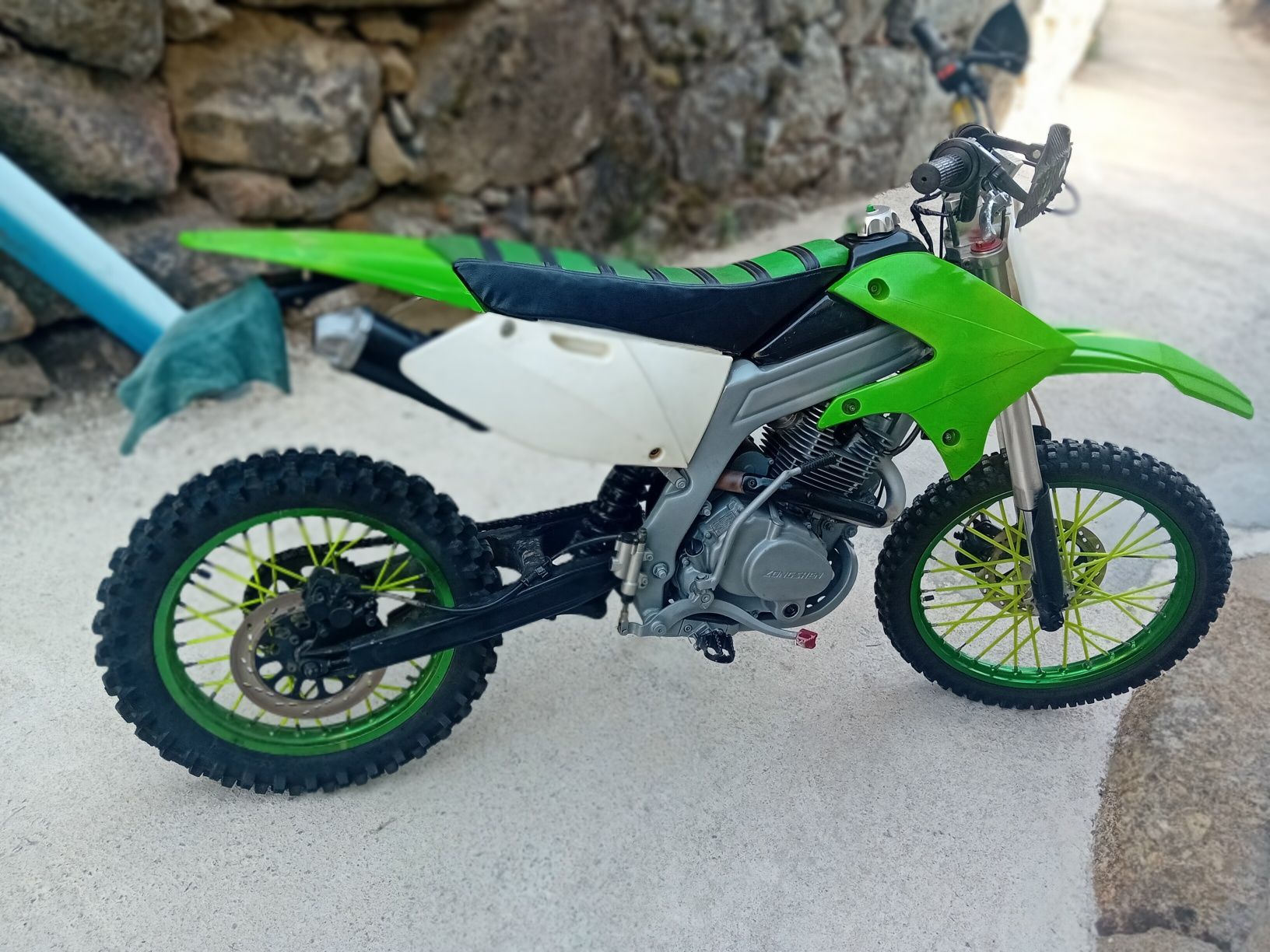 Pitbik 200cc rodas 16...19