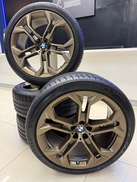 Комплект оригінальних коліс на BMW X3, X4 R21 5*112 різноширокі