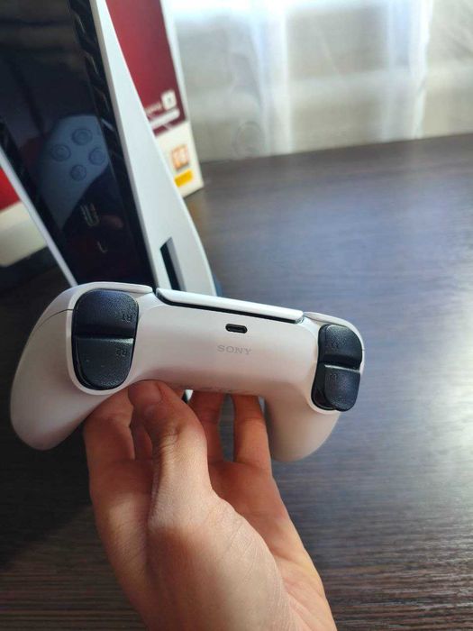 Sony Playstation 5 (Fat версія)