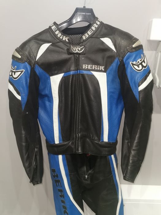 Kombinezon motocyklowy Berik, buty Gaerne GP1 oraz rękawice Shima VRS