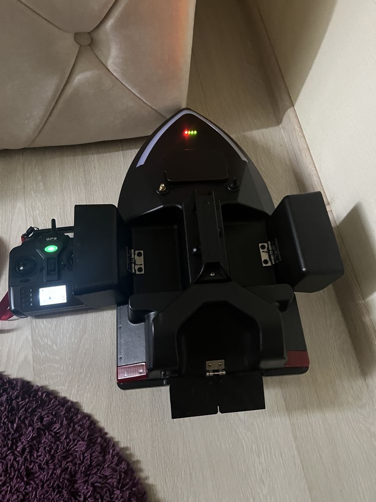 Кораблик flaytec v020 GPS 40 точок 12 000 ампер акумулятор