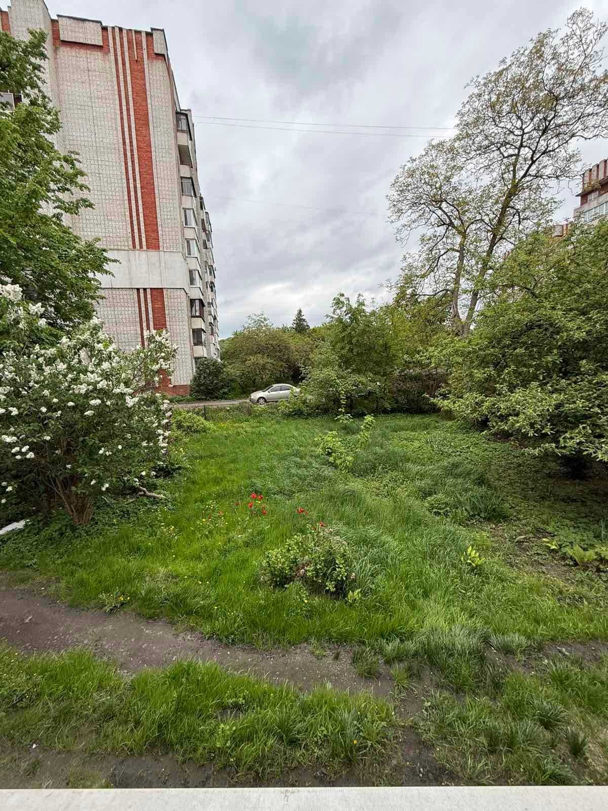 Продаж окремої будівлі в ТОП локації міста під клініку, ТЦ, комерцію