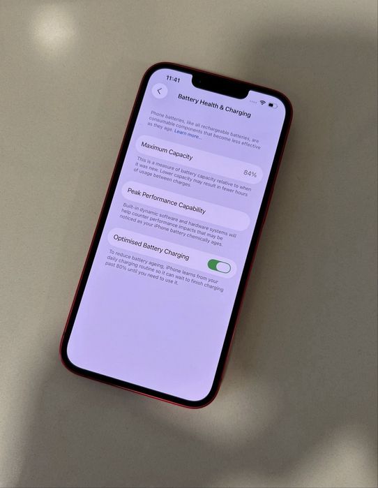 Apple iPhone 14 128GB 84% “ vermelho “ + capa e carregador