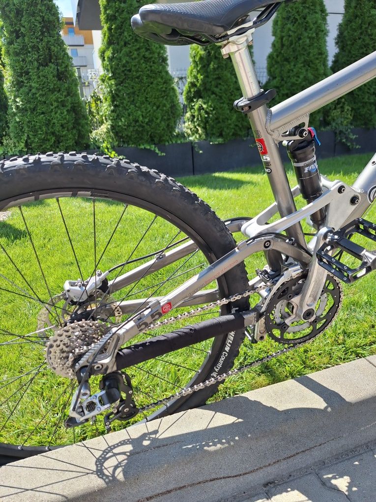 Rower Commencal full  meta 5.5
