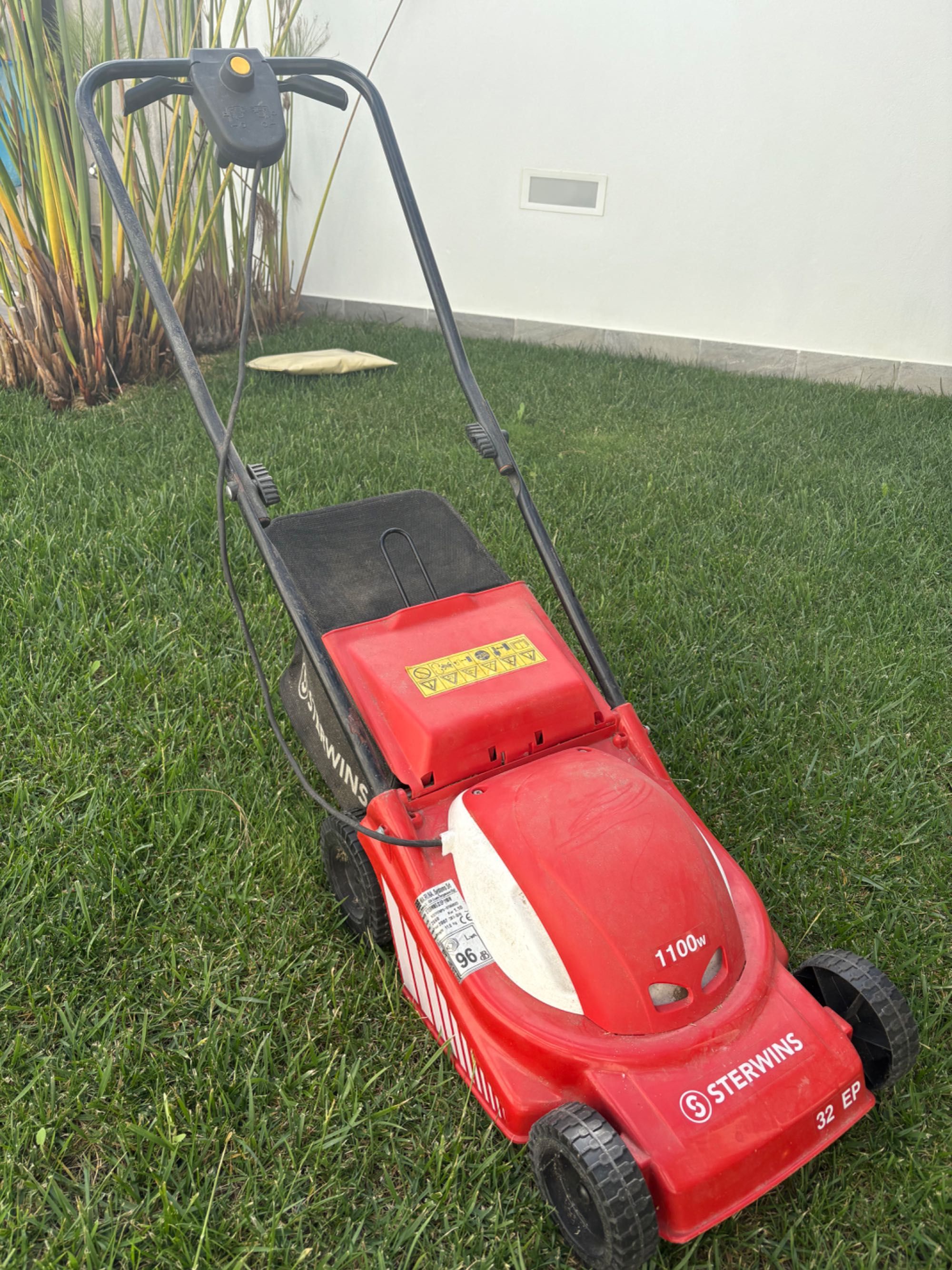 Cortador de relva elétrico sterwins 1100w