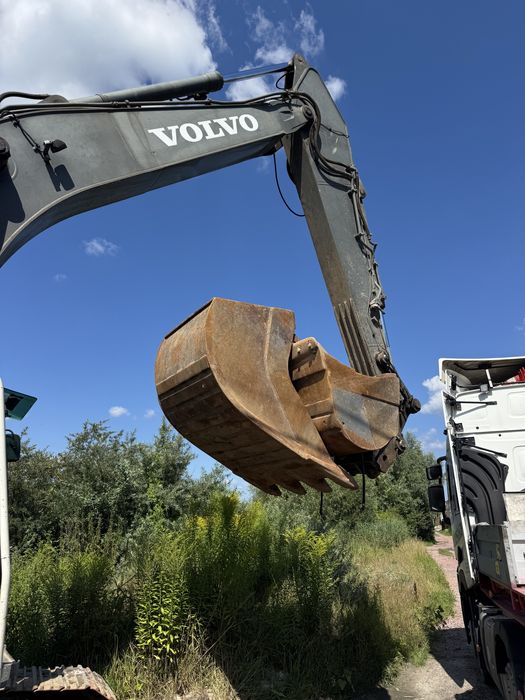 Екскаватор Volvo 240 cl