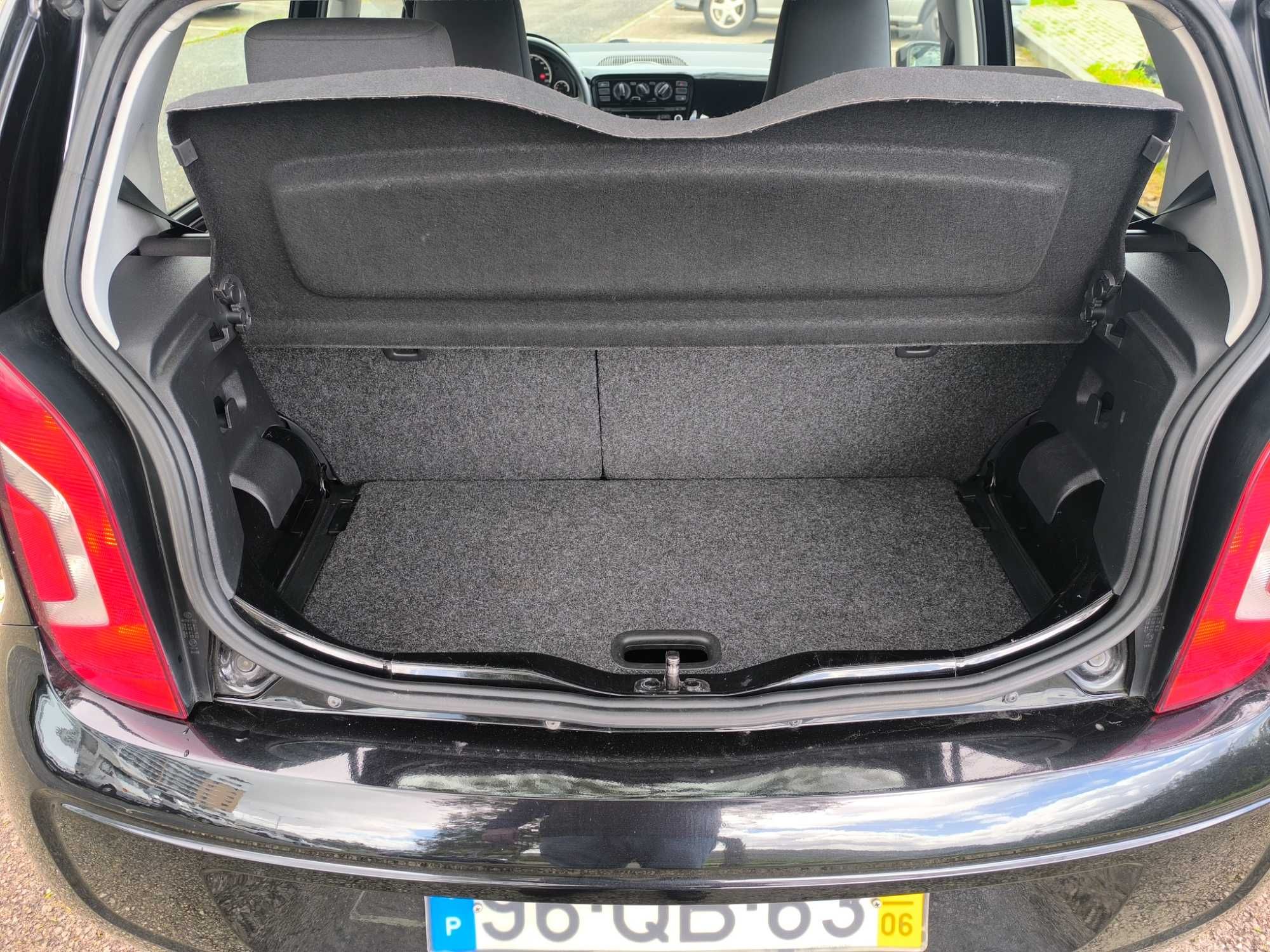 VW Up! 1.0 5 Portas com Ar Condicionado NACIONAL 145.000km