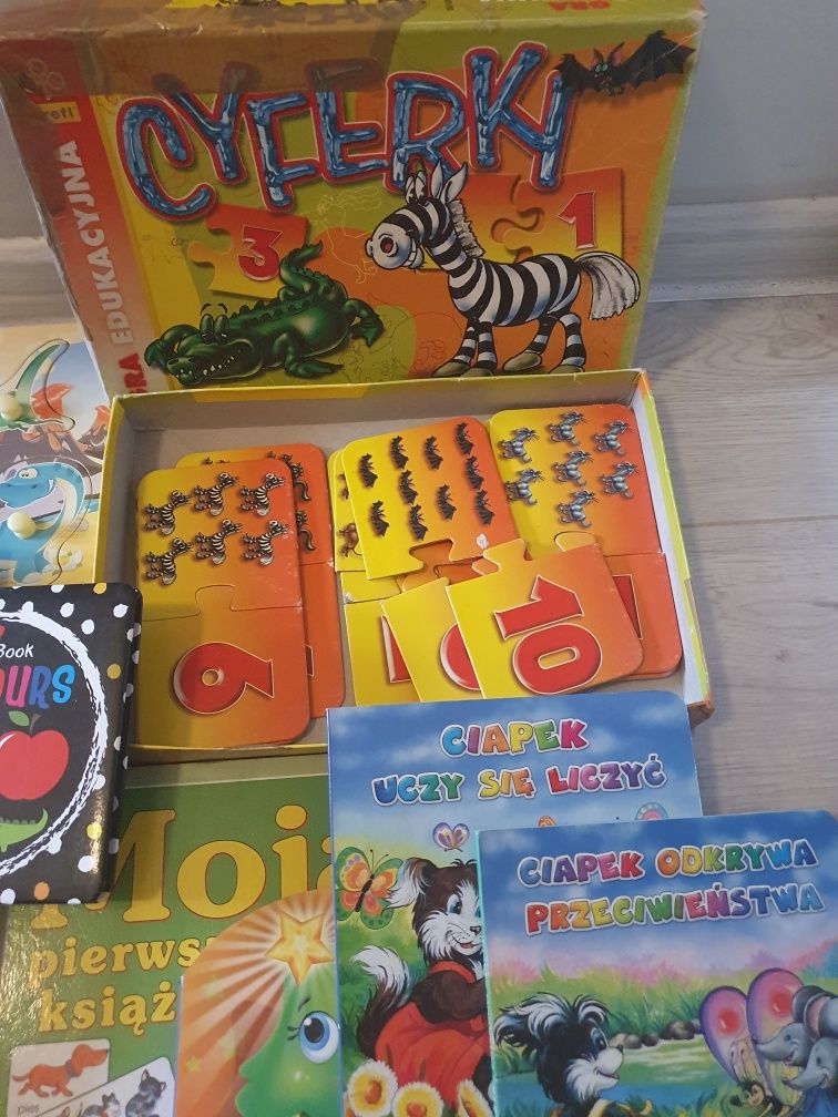Książeczki ,puzzle ,układanki