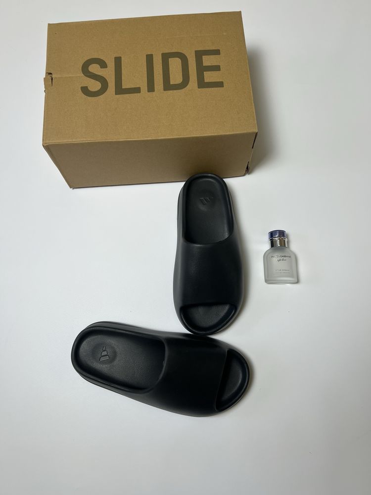 yezzy slide black,new,size:40,41,42,43