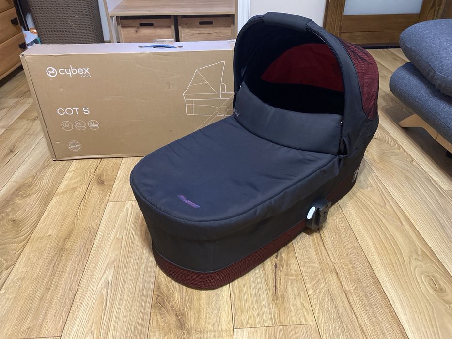 Gondola Cybex Gold Cot S Victory Black - kolekcja Scuderia Ferrari