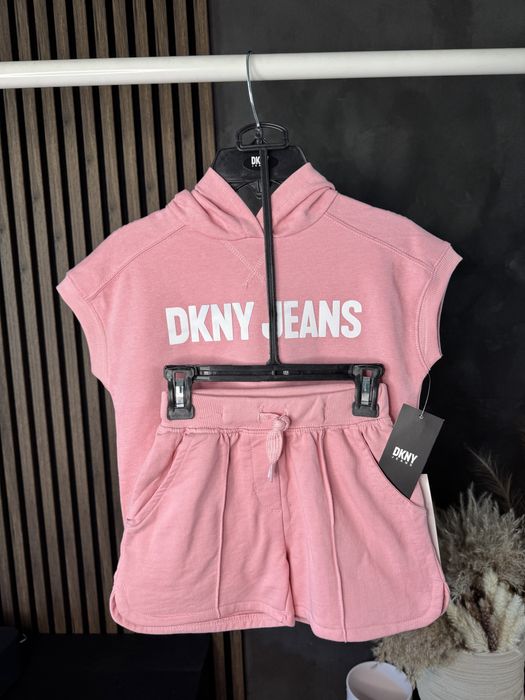 Nowy komplet dkny 122