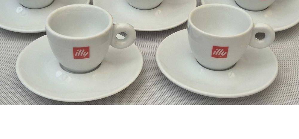 Zestaw oryginalnych filiżanek espresso ze spodkiem illy 2 sztuk Włochy