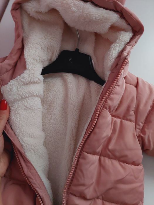 Kombinezon pudrowy róż ocieplany zimowy nieprzemakalny h&m 0-3m 56-62