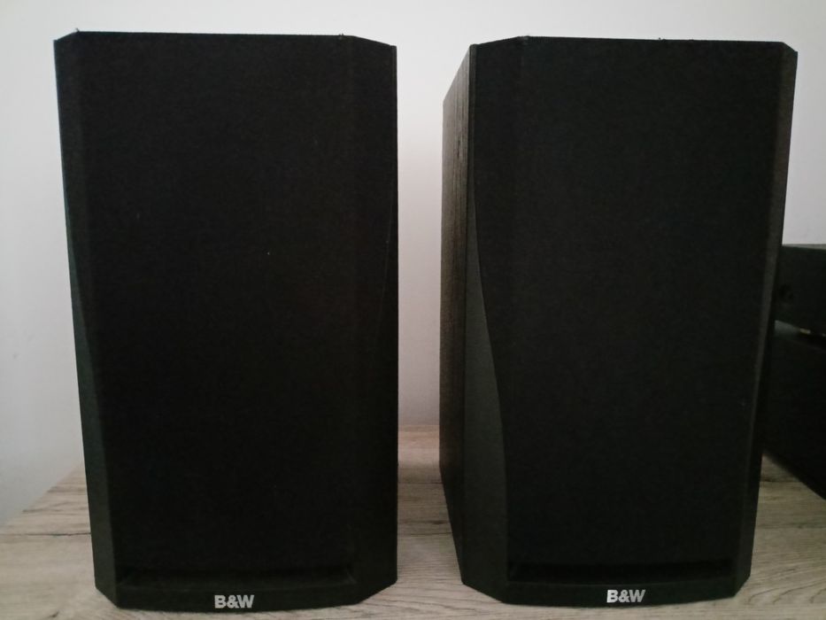 Kolumny bowers&wilkins dm302