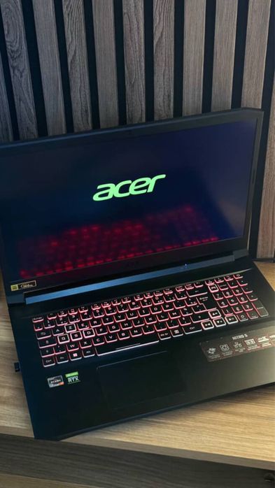 Acer nitro 5 17,3 дюйми