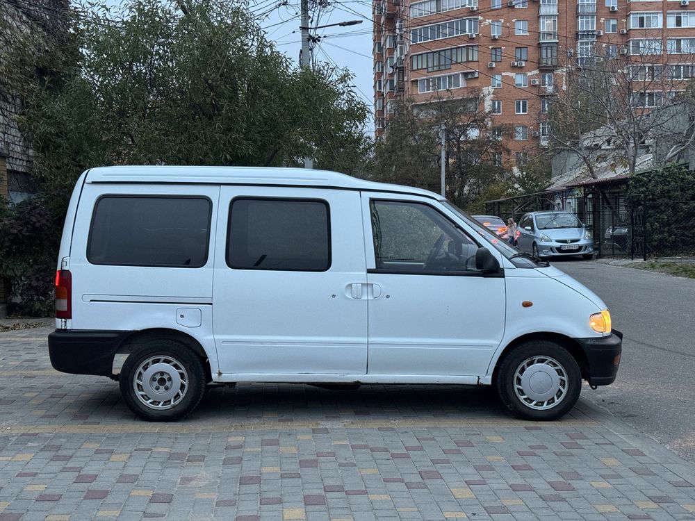 Nissan Vanette 2.3D