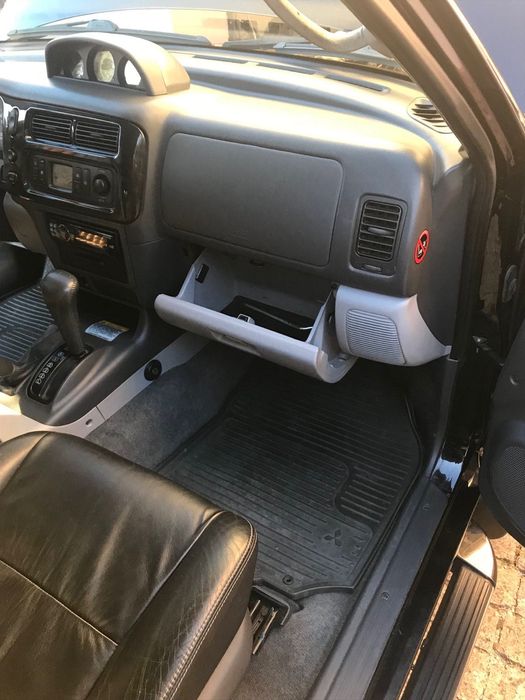 Продам авто Mitsubishi Pajero Sport