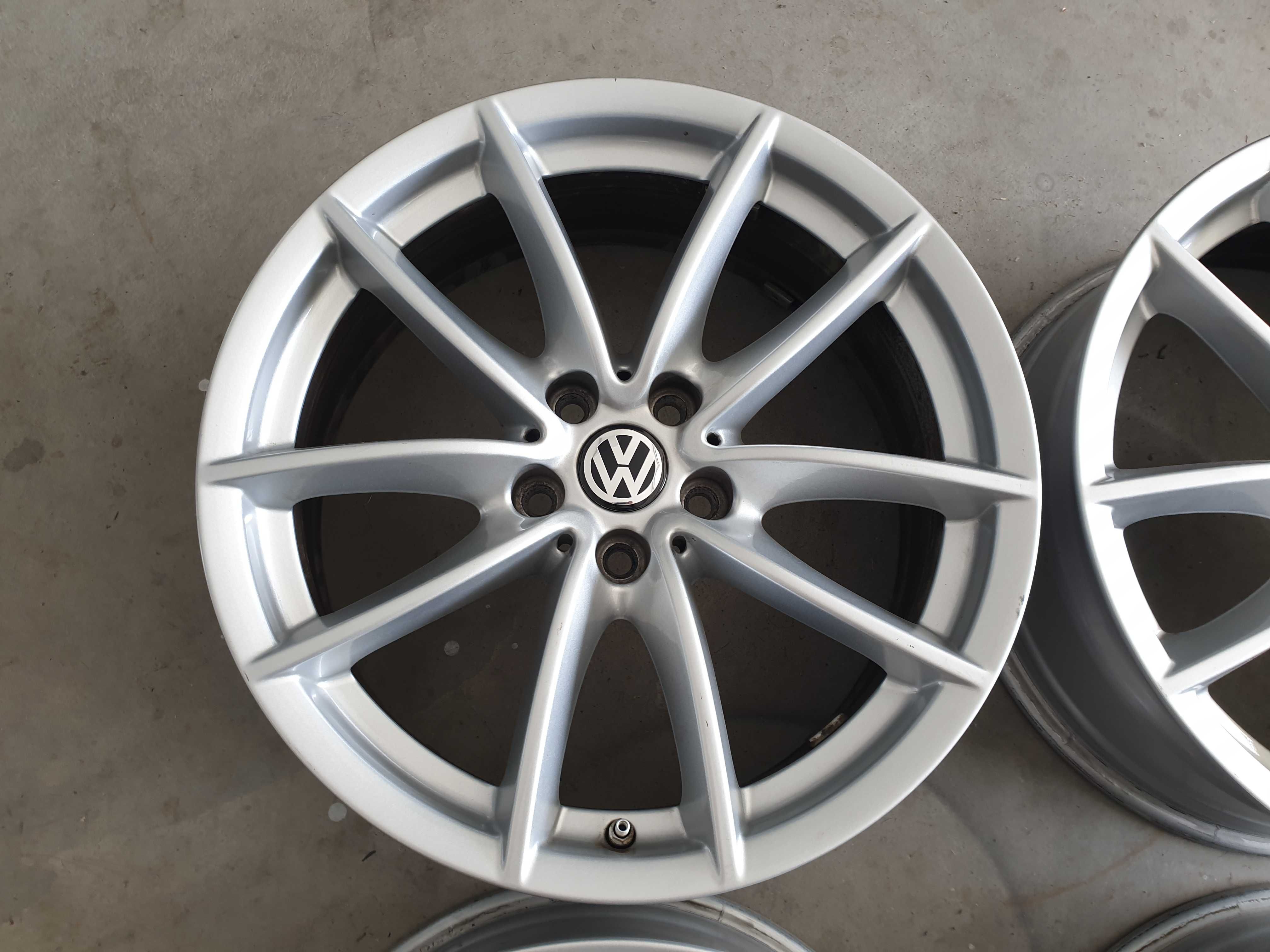 Alufelgi 18" VW Golf VII Passat b6 b7 b8 cc Tiguan Touran Caddy 5x112