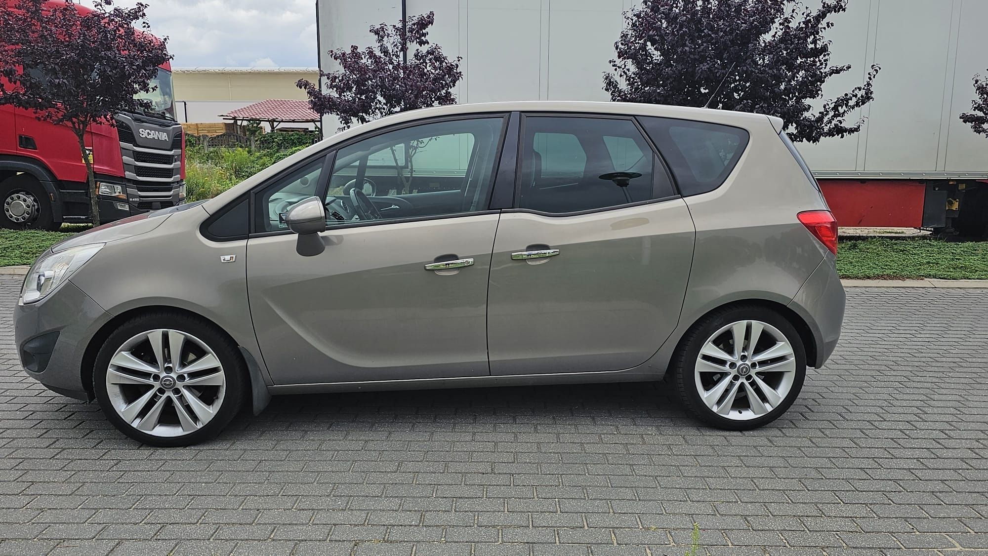 Opel Meriva B 1.4 Benzyna ładny ISOFIX Klima