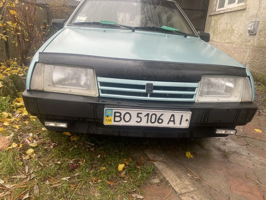 Автомобіль ваз 2109