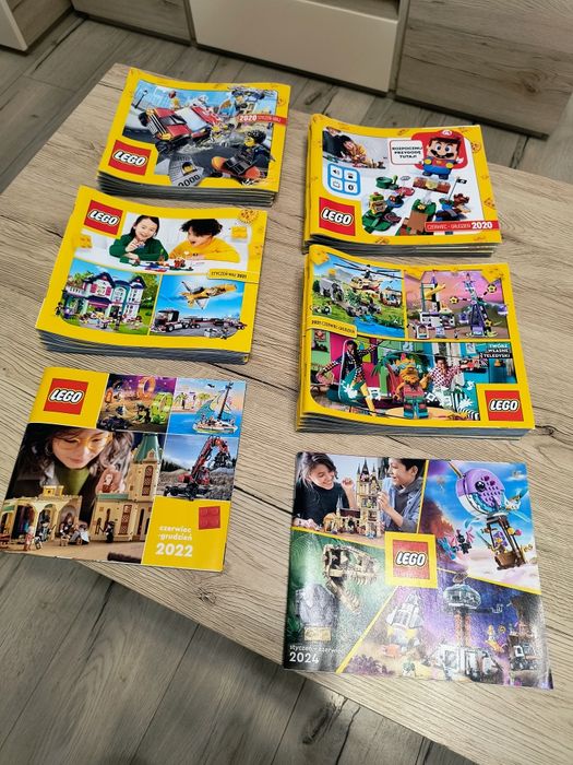 24 nowe katalogi LEGO