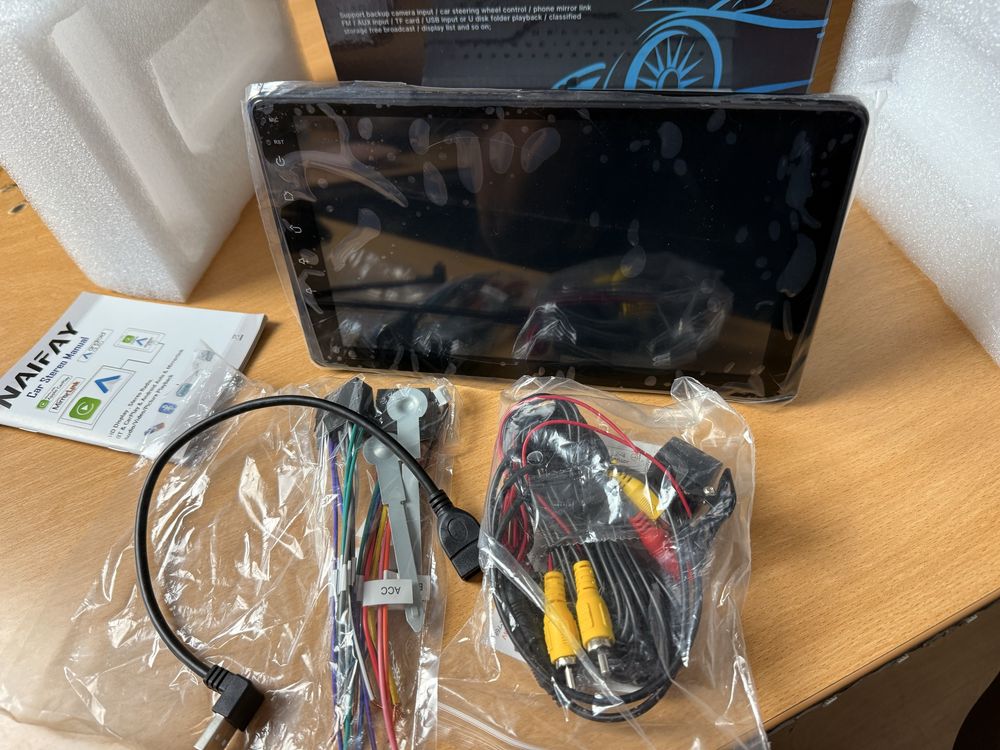 Auto-Rádio de 9 Polegadas (NAIFAY)