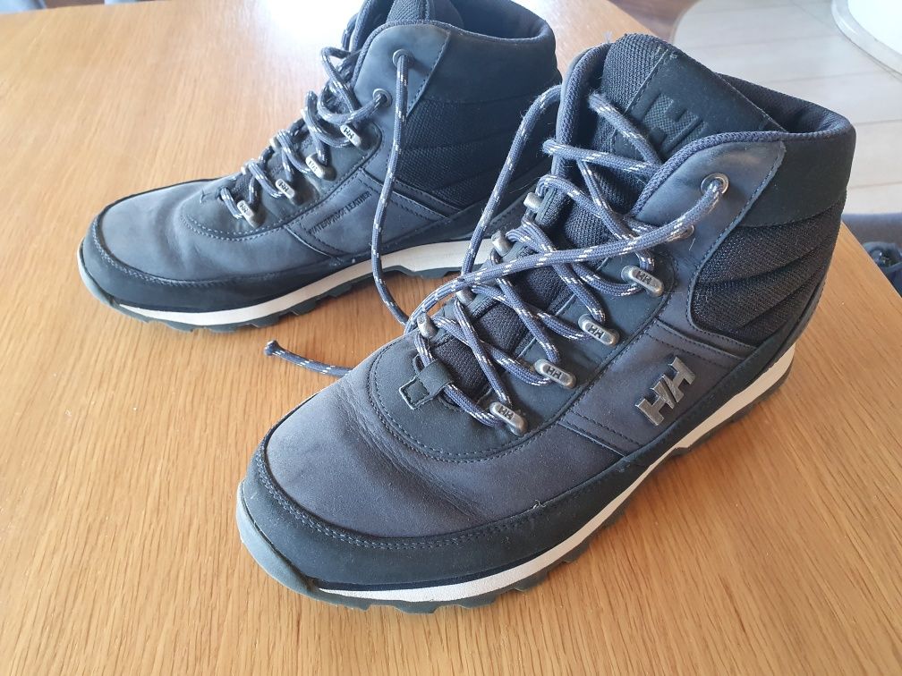 Trekkingi Helly Hansen roz. 40,5 dł. wkładki: 26,4 Stan BD, czarne