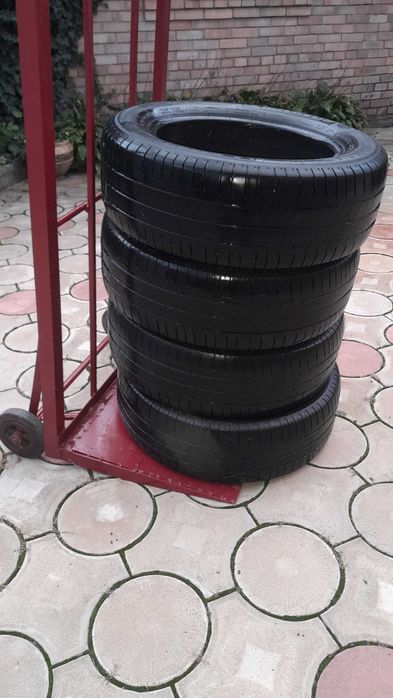 Продам резину р 16 лето