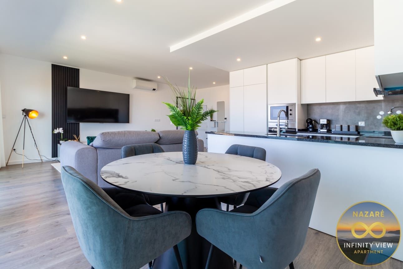 Apartamento T2 c/piscina Nazaré