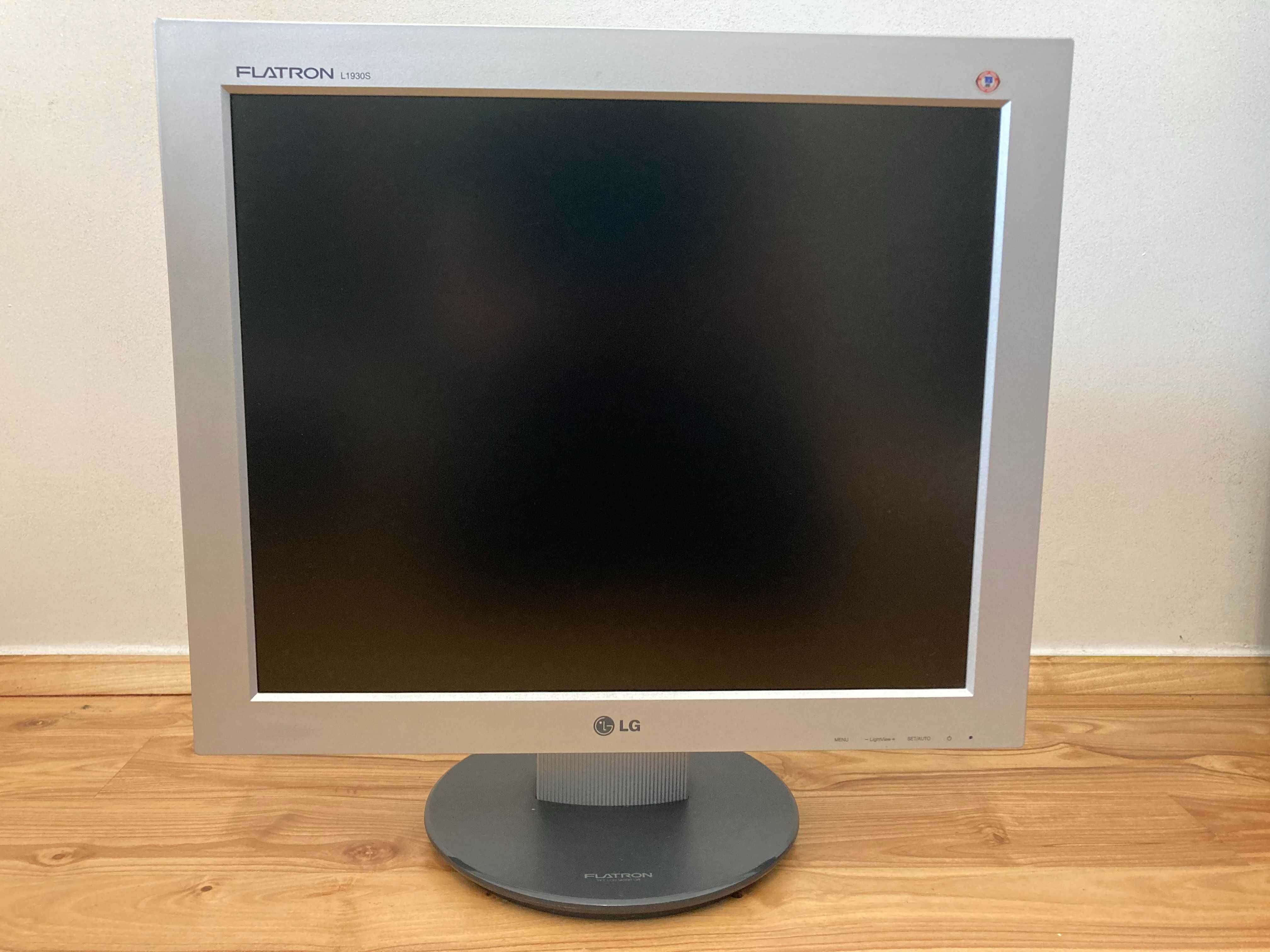 Monitor LCD LG FLATRON 19 cali L1930SSNT sprawny 100% z przewodami.