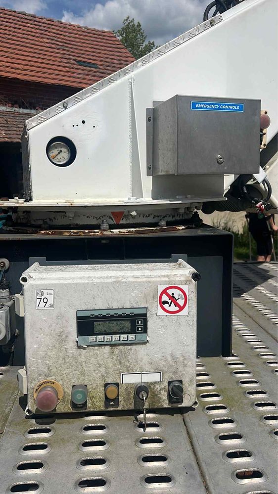 Mercedes Sprinter 315 z podnośnikiem koszowym