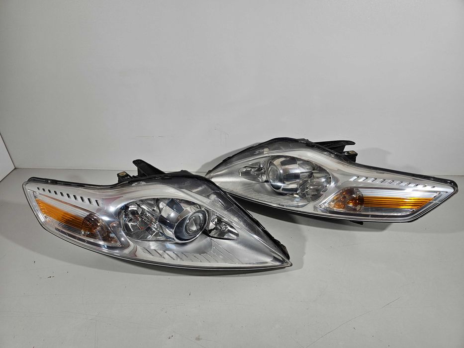 Ford Mondeo MK4 Lampy Przód Przednie Soczewka Skrętna Lewa + Prawa EU